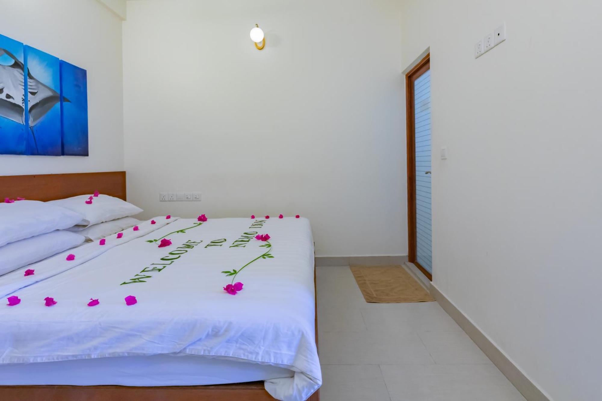 Nemo Inn Omadhoo Exteriör bild