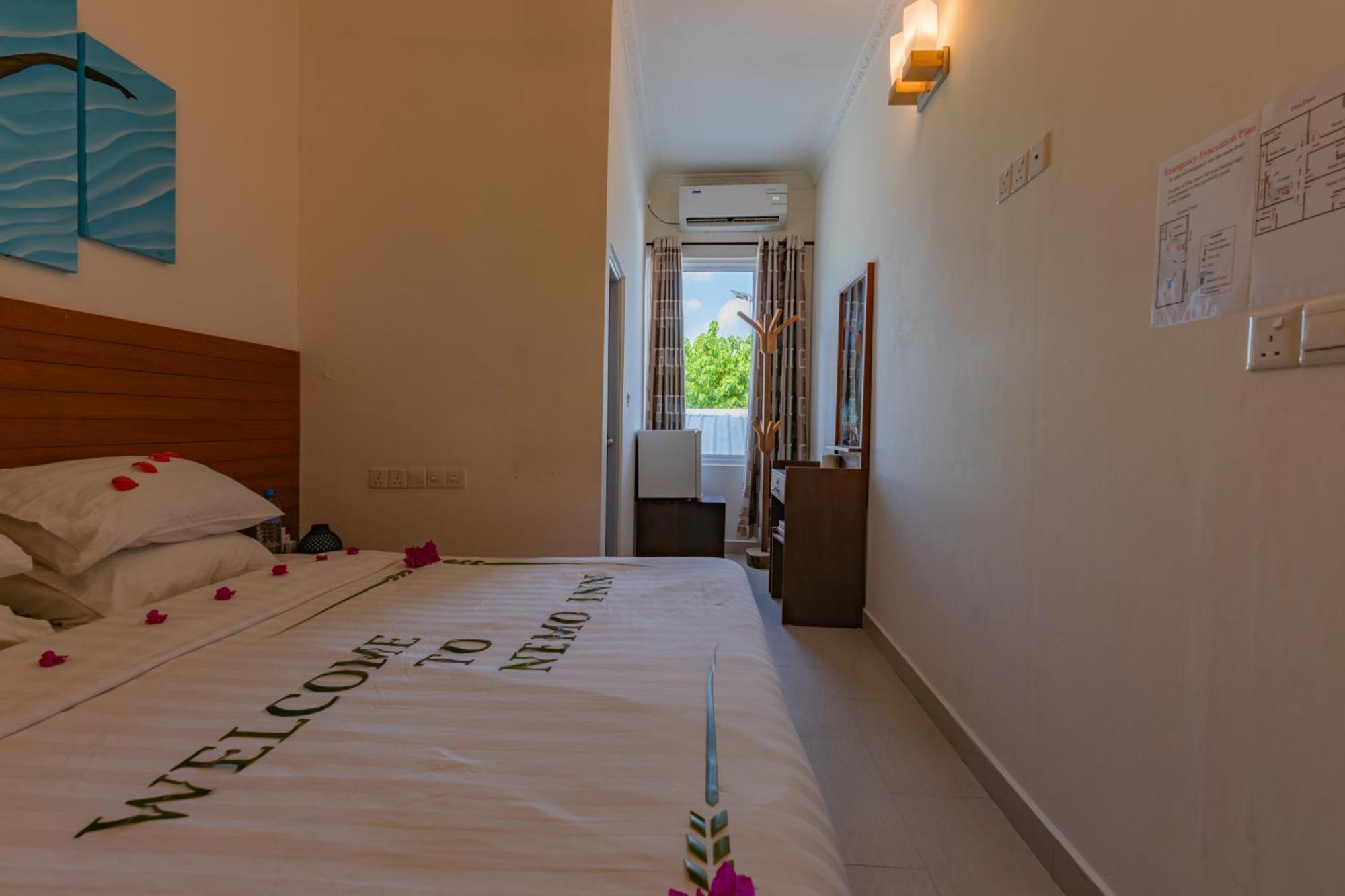 Nemo Inn Omadhoo Exteriör bild